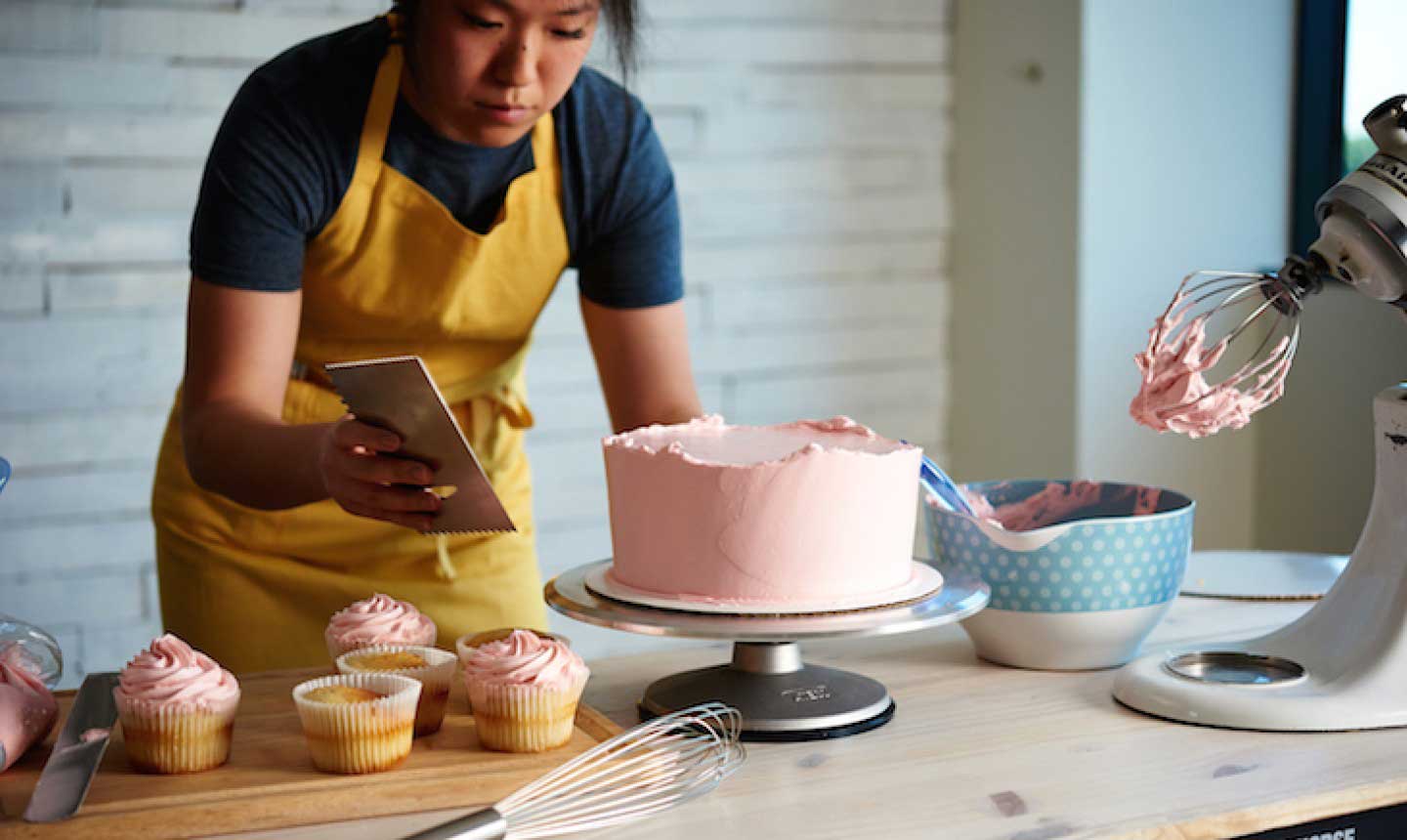 Menggapai Manisnya Sukses: Panduan Lengkap Bisnis Online Kue Basah